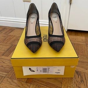 Almost brand new Fendi